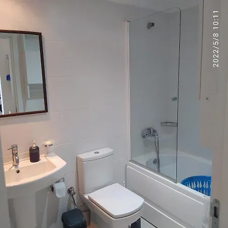 Lejlighed 1-bedroom W/ Studio Kitchen In 5*