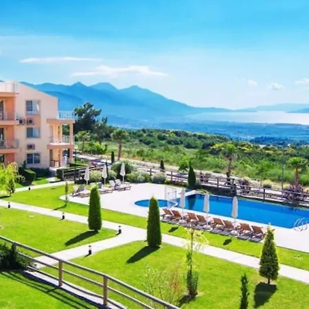 Lejlighed 1-bedroom W/ Studio Kitchen In 5* Kusadası