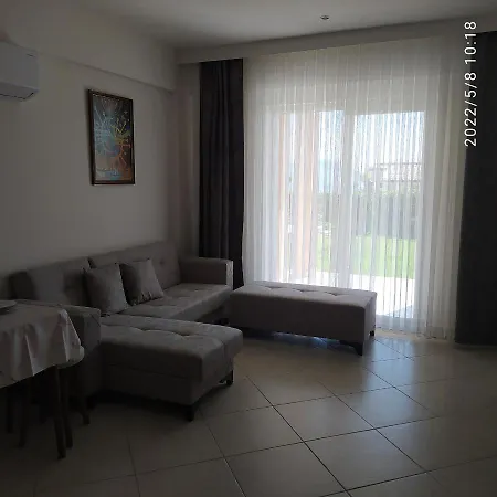 Lejlighed 1-bedroom W/ Studio Kitchen In 5* Kusadası