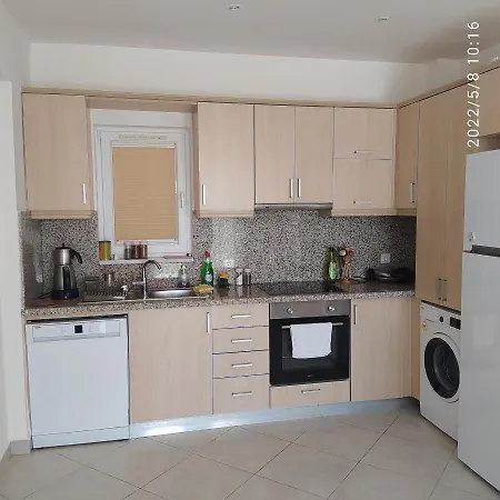 Lejlighed 1-bedroom W/ Studio Kitchen In 5* *